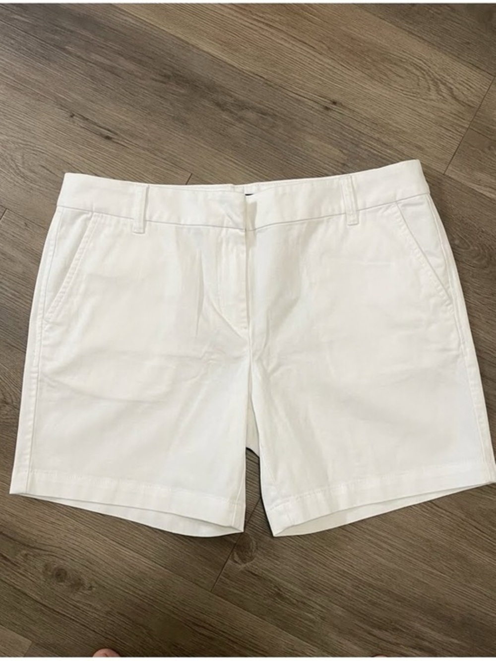 🆕 J. Crew Women's White Tailored Chino Shorts. 14. NWT!🔥🔥